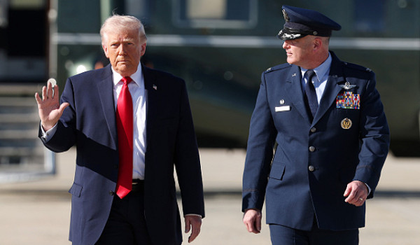 ترامب يرفض تمديدا لوقف إطلاق النار مع إي...