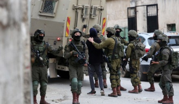 حملة اعتقالات واسعة في عدة محافظات بالضف...