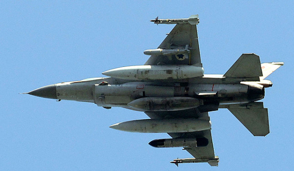 اعتقال جنديين من سلاح الجو الإسرائيلي بش...