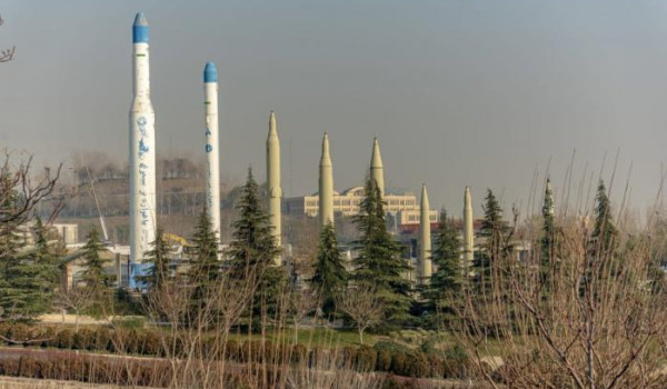 تقارير استخبارية: إيران لا تزال تحتفظ بأ...