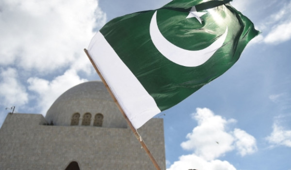 قمة رئاسية محتملة في إسلام آباد.. وفد إي...