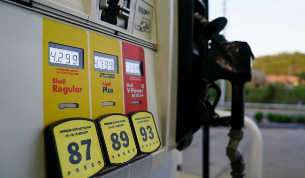 ارتفاع سعر البنزين 35 بالمئة في الولايات...