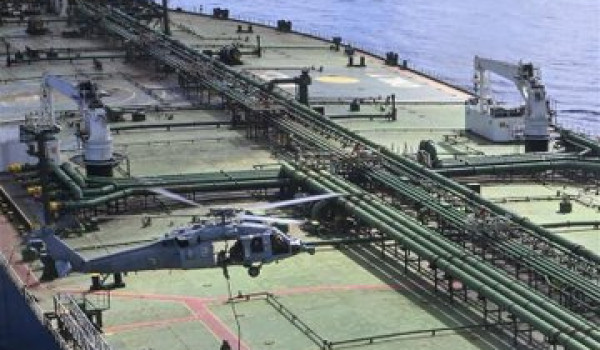 إنزال جوي أمريكي يستهدف ناقلة نفط إيراني...