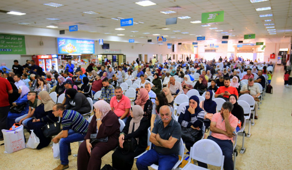 19 ألف مسافر تنقلوا عبر معبر الكرامة الأ...