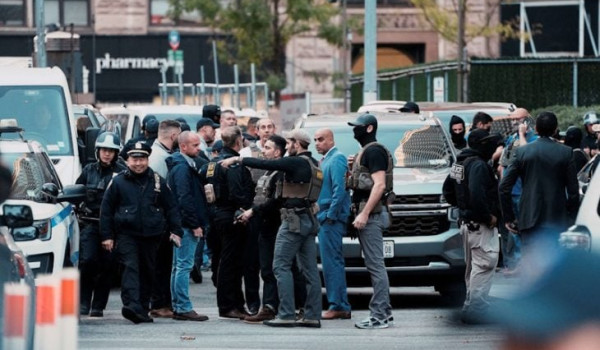 محامون: السلطات الأمريكية تحتجز أسرة مصر...