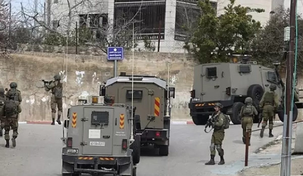 حملة اعتقالات واسعة في عدة محافظات بالضف...