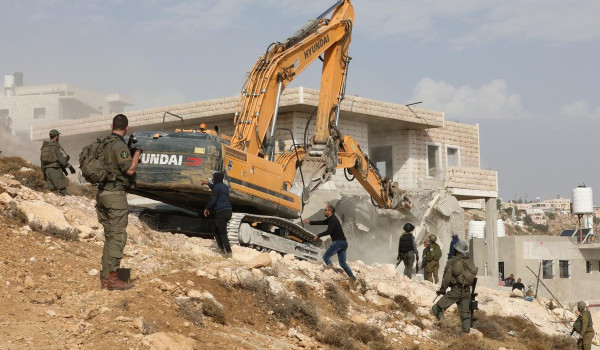 الاحتلال يُخطر بهدم منازل في سلوان جنوب ...