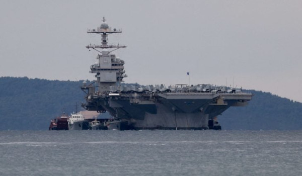 أكبر حاملة طائرات أمريكية تغادر الشرق ال...