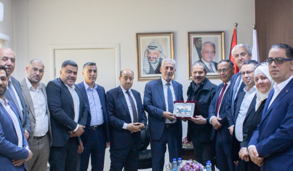 هيئة التقاعد الفلسطينية تستقبل الممثل ال...
