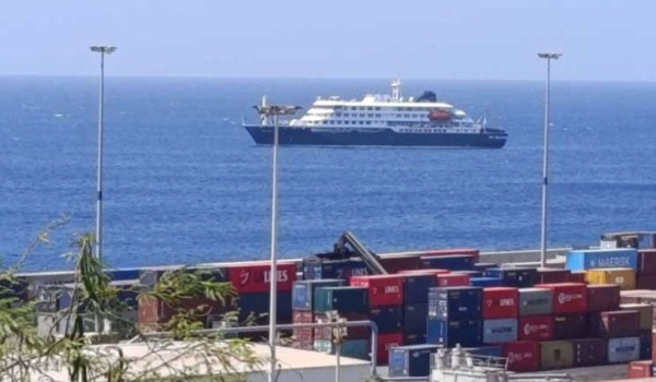 سفينة سياحية تطلب المساعدة بعد وفاة 3 أش...