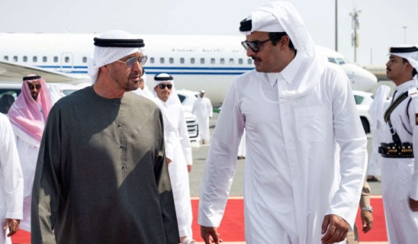 رئيس الإمارات وأمير قطر يبحثان هاتفيا تط...