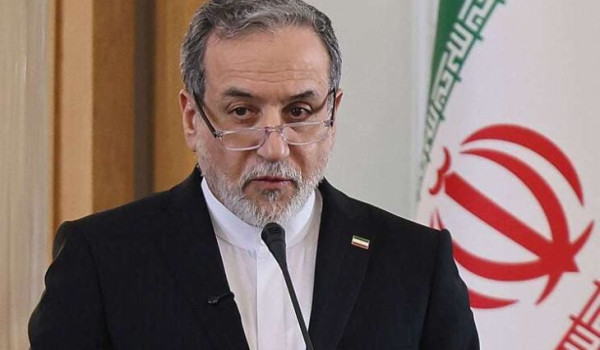 وصول وزير الخارجية الإيراني إلى بكين...