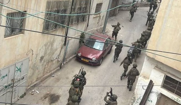 الاحتلال يقتحم مخيم قلنديا شمال القدس وي...