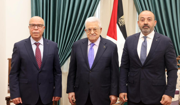 الرئيس يستقبل رئيس مجلس القضاء الأعلى وا...