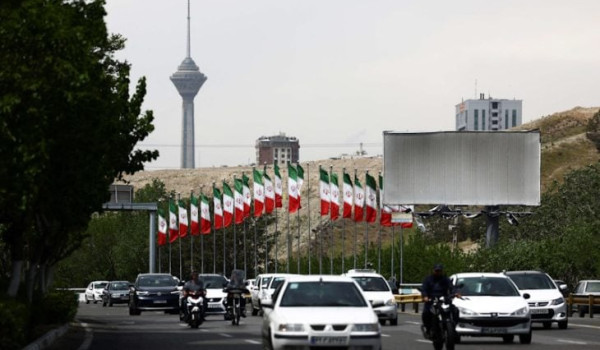 إيران تقول إنها طالبت بإنهاء الحرب والإف...