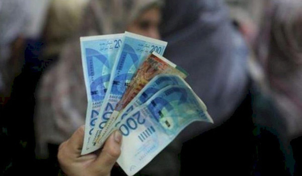 جهود حكومية مكثفة لتأمين دفعة رواتب قد ت...