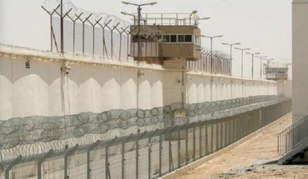 الأسيرات الفلسطينيات يتعرض لانتهاكات خطي...