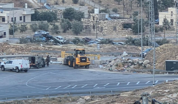 الاحتلال يغلق المدخل الرئيسي لبلدة زعترة...