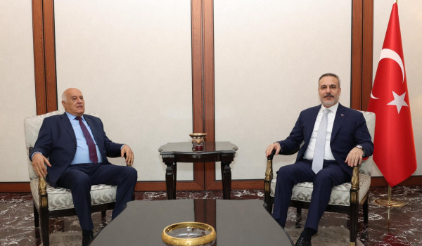 الرجوب يبحث مع وزير الخارجية التركي مجمل...