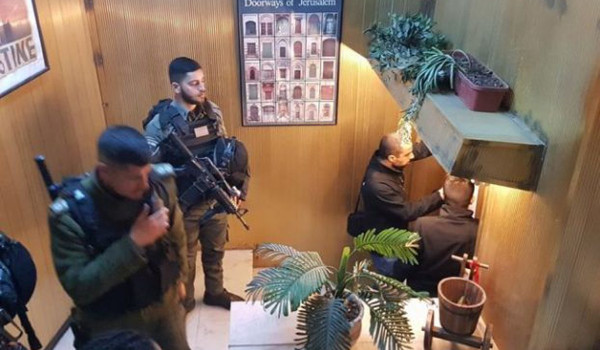 الاحتلال يشرع بهدم مطعم في حي المصرارة ب...