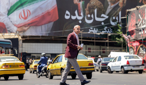 تبادل للضربات بين أميركا وإيران وسط مفاو...