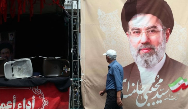 خامنئي يقول ,الولايات المتحدة وإسرائيل ت...