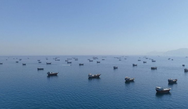 إيران: قذيفة أمريكية أصابت بارجة شحن في ...