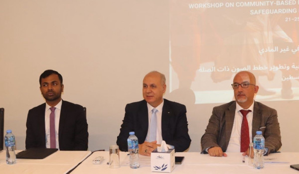 وزير الثقافة يفتتح برنامجا تدريبيا لتعزي...