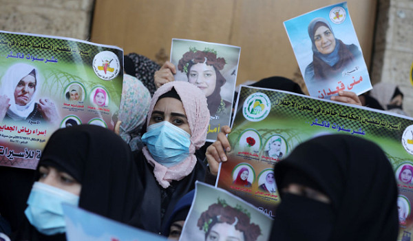 نادي الأسير يطالب بالإفراج العاجل عن 3 أ...