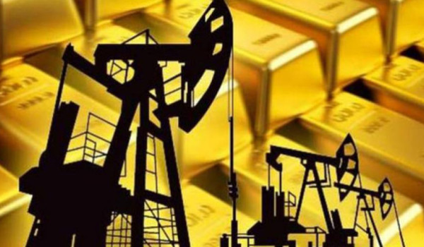 أسعار الذهب والنفط تواصل التراجع عالميا...