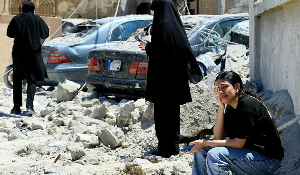 إصابة 4 جنود إسرائيليين بينهم ضابطان باش...