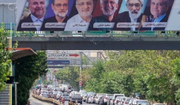 تقرير: إسرائيل ترى القيادة الإيرانية الج...