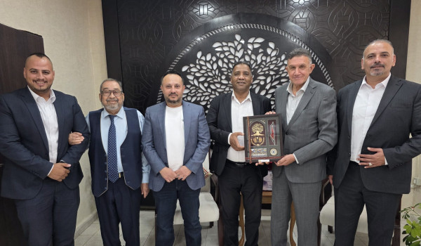 كهرباء القدس وبلدية أريحا تبحثان تعزيز ا...