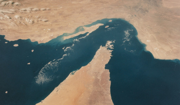 وزير الخارجية السلوفيني: إغلاق مضيق هرمز...