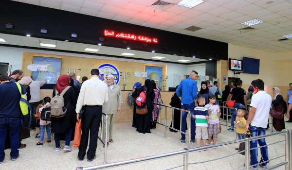 معبر الكرامة يعمل الثلاثاء حتى ساعات الظ...