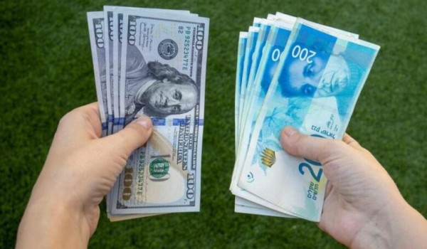 أسعار صرف العملات اليوم السبت...