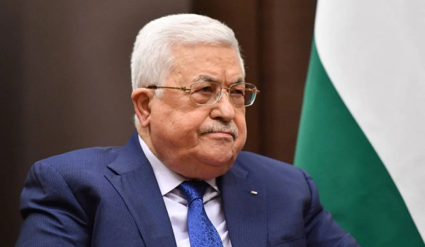 الرئيس يهنئ ملك إسبانيا ورئيس وزرائه بتت...