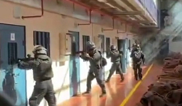 أسيرة فلسطينية تروي تفاصيل انتهاكات قاسي...