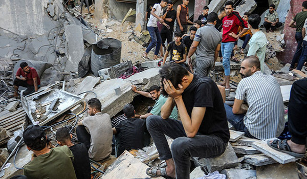 استشهاد 12 فلسطينيًا وإصابة آخرين في غار...
