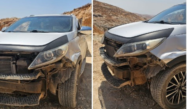 مستعمرون يعتدون على مركبة شرق دير دبوان ...