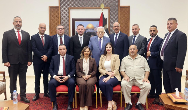الرئيس يستقبل مجلس بلدية بيت لحم ويؤكد ا...