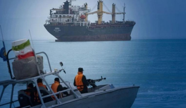 وول ستريت جورنال: تفاهمات هرمز تكرّس نفو...