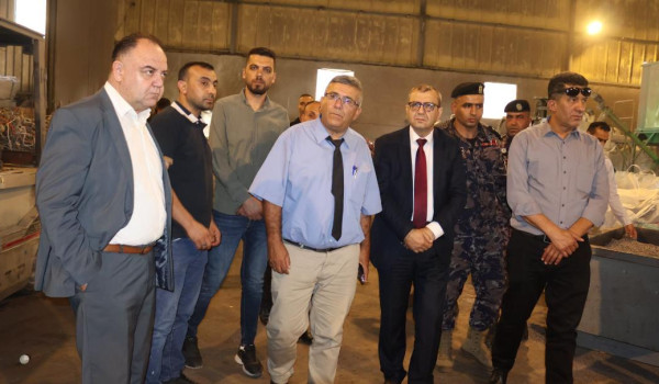 رئيس سلطة جود البيئة يبحث مع محافظ الخلي...