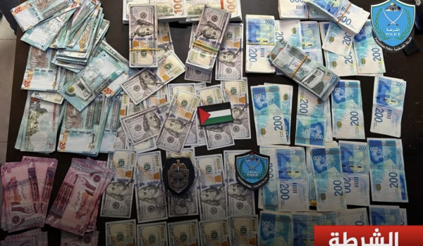 الشرطة تكشف ملابسات سرقة منزل في رام الل...
