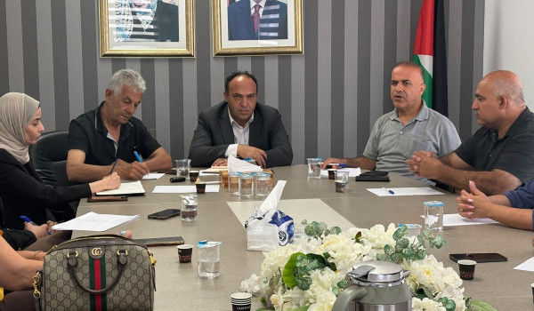 عقد اجتماعه بالمحافظة : مجلس التشغيل الم...