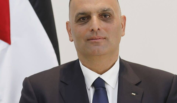 قوات الاحتلال تعتقل وزير شؤون القدس أشرف...
