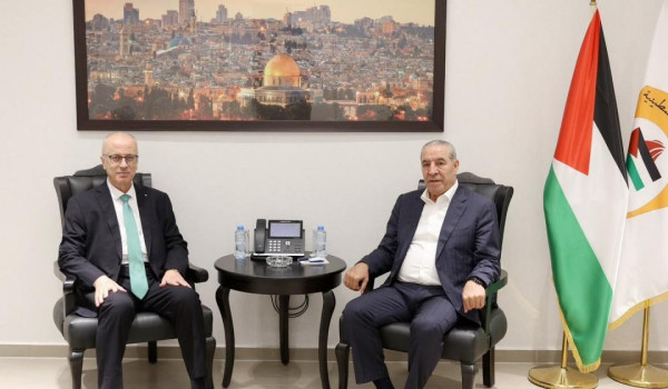 الشيخ يبحث مع رئيس لجنة الانتخابات المرك...