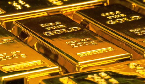 الذهب يرتفع 1.6% لتصل الأونصة لأكثر من 4...