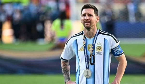 ميسي يعلن اعتزاله اللعب الدولي مع منتخب ...