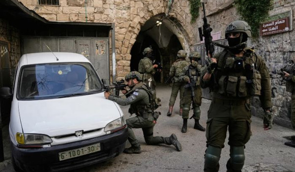 هآرتس: الفلسطينيون بالضفة فقدوا الرغبة ب...
